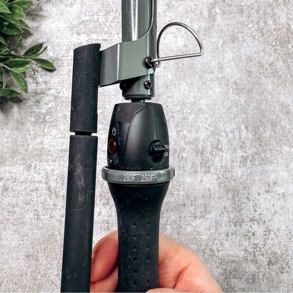 Dianne by Fromm Grey 1" Rotating Hair Curler - Picture 4 of 4